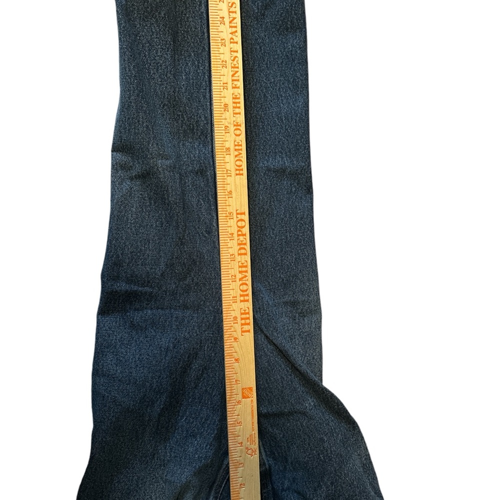 Duluth Trading denim size 44x28 a truly impressive pair of denim. - Picture 5 of 6